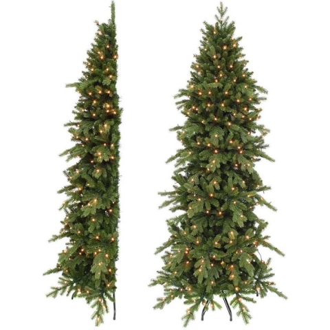 Triumph Tree halve kunstkerstboom met led emerald maat in cm: 245 x 132 groen met 216 warmwitte led lampjes - GROEN