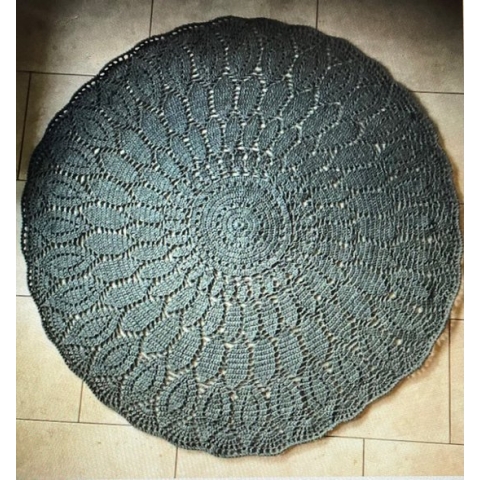 GEHAAKT ROND VLOERKLEED - HANDMADE - KANT & KLAAR.