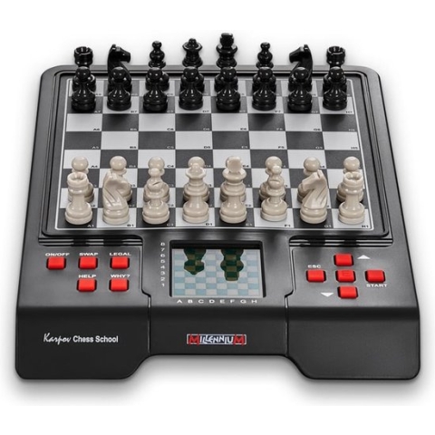 MILLENNIUM Karpov Schaakschool. Schaakcomputer met leerboek, interactieve oefenopgaven. Taaluitvoering voor beginners en kinderen. Zeer geschikt voor scholen en verenigingen