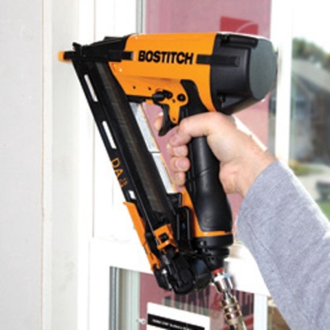 DA1564K-E 15GA ANGLE FINISH NAILER | 64 mm MAX