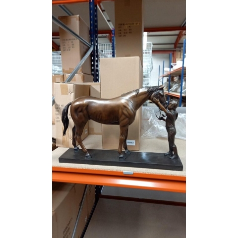 Tuinbeeld - bronzen beeld - Meisje met paard op marmer voet - Bronzartes - 37 cm hoog