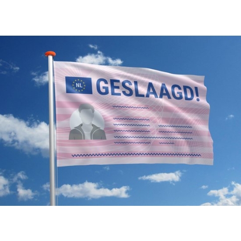 Rijbewijsvlag: 'Geslaagd!' - 150x225 cm
