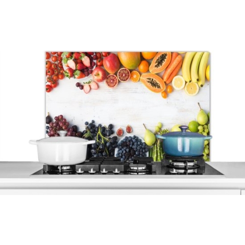 Spatscherm Keuken - Kookplaat Achterwand - Spatwand Fornuis - 90x60 cm - Fruit - Regenboog - Aardbei - Druiven - Papaya - Aluminium - Wanddecoratie - Muurbeschermer - Hittebestendig