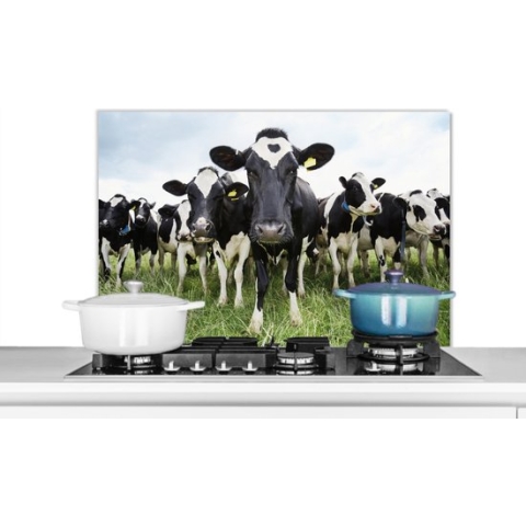 Spatscherm Keuken - Kookplaat Achterwand - Spatwand Fornuis - 80x55 cm - Koeien - Gras - Lente - Dieren - Weiland - Boerderij - Aluminium - Wanddecoratie - Muurbeschermer - Hittebestendig