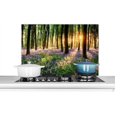 Spatscherm Keuken - Kookplaat Achterwand - Spatwand Fornuis - 90x60 cm - Bos - Bloemen - Lavendel - Zon - Paars - Natuur - Aluminium - Wanddecoratie - Muurbeschermer - Hittebestendig