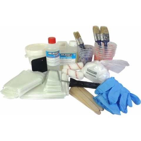 Mr. Boat Epoxy pakket XL | - 1500 gram epoxy - 100 gram katoenvezel - 5x mengbeker groot - 5x mengbeker klein - 10x tongspatels - 10 paar nitryl handschoenen - 2x epoxyrollers