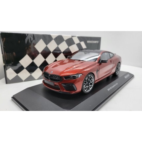 BMW M8 Competition Coupé 2020 - 1:18 - Minichamps