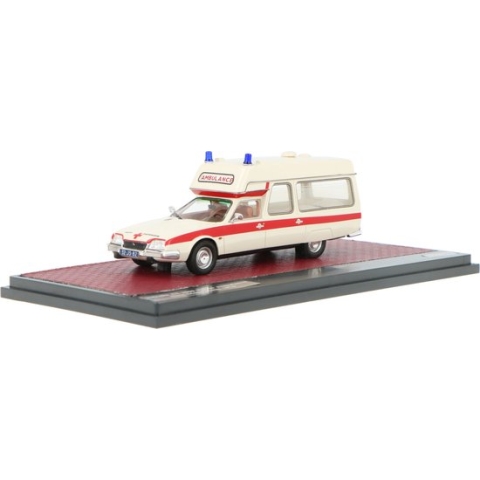 Citroën CX 2000 Visser Ambulance Goor-Diepenheim Matrix 1:43 1975 MX40304-101