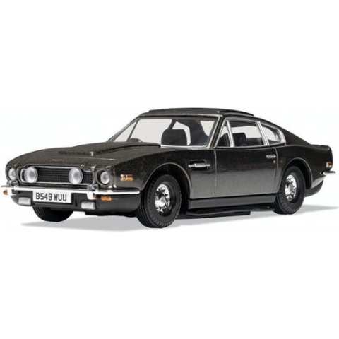 Hornby Modelauto - Aston Martin V8 Vantage - James Bond - olijfgroen - 1:36