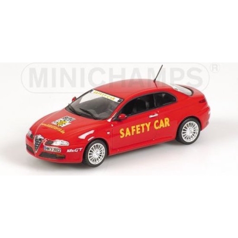 Alfa Romeo GT Safety Car Red