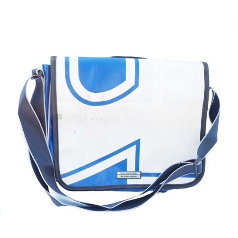 green-goose® Laptoptas Celiem | Wit, Blauw | 36x27x9 cm | Geschikt voor 15" Laptop | Upcycled Vrachtwagenzeil | Stevig en Duurzaam | Gerecycled Materiaal uit Europa