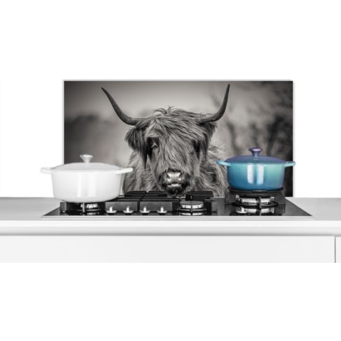 Spatscherm Keuken - Kookplaat Achterwand - Spatwand Fornuis - 90x45 cm - Schotse Hooglander - Portret - Zwart Wit - Aluminium - Wanddecoratie - Muurbeschermer - Hittebestendig