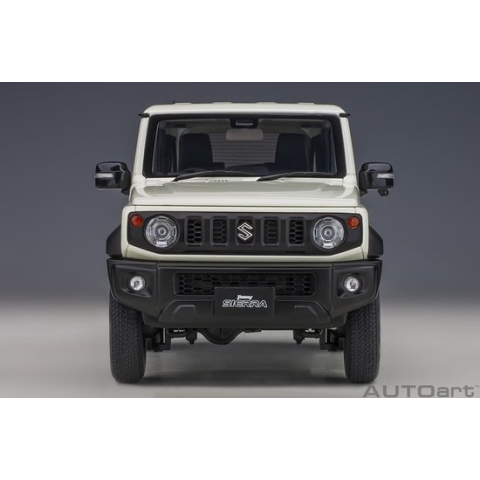 AUTOart 1/18 Suzuki Jimny Sierra (JB74), Pure White Pearl