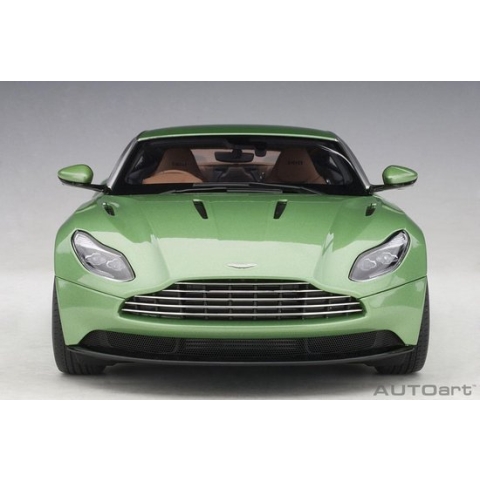 AutoArt 1/18 Aston Martin DB11 "Apple Tree Green metallic"