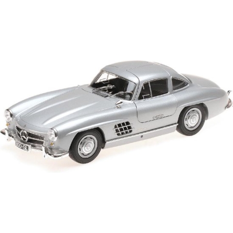 Mercedes-Benz 300 SL W198 Gullwing 1955 Zilver 1-18 Minichamps Limited 600 Pieces