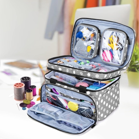 Dubbellaagse naaiset, organizer tas voor naai-accessoires, met grote ruimte en veel vakken, naaiopbergtas voor haaknaalden, naaigaren en naaigereedschap, grijze stippen (zonder accessoires)