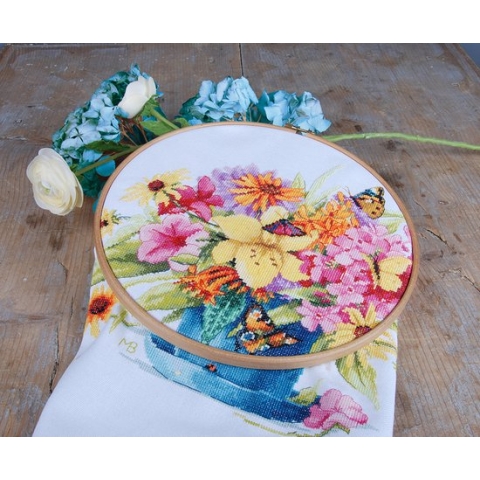 Borduurpakket Colour Perfections - Marjolein Bastin (Lanarte)