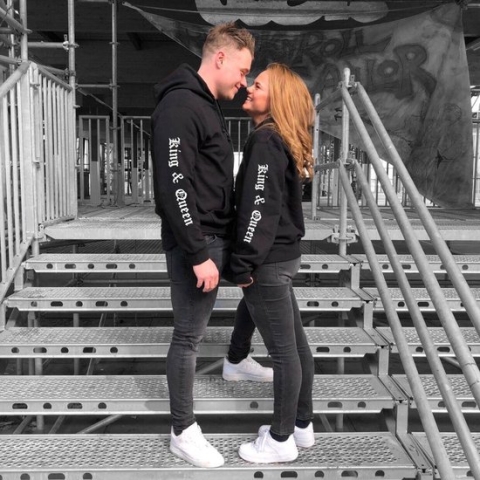 Hoodies King en Queen 01 |Truien met de teksten King en Queen 01 | Leuk cadeau voor je vriend|vriendin | Leuke hoodies als cadeau King en Queen 01 | King&Queen 01 Hoodies/Truien