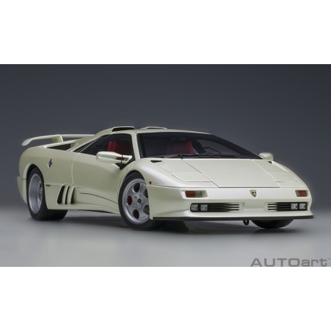 AUTOart 1/18 Lamborghini Diablo SE30 Jota, Balloon White