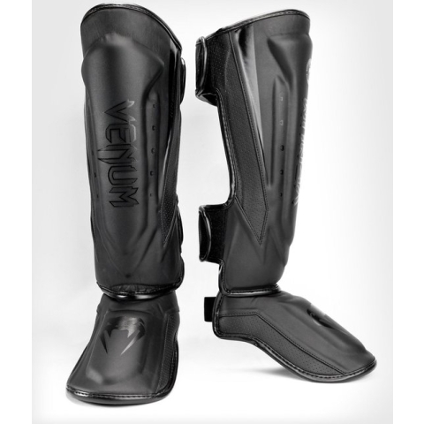 Venum Elite Evo Kickboks Scheenbeschermers Zwart Zwart maat M