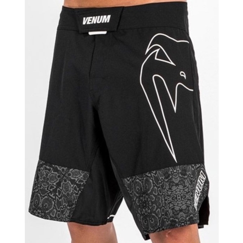 Venum Fightshorts Light 4.0 Zwart Wit L - Jeansmaat 34