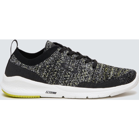 Hardloopschoenen Oakley maar 42.5 Oakley EV Zero Edge Jet Black Maat 9 Unisex met een buitenzool die zorgt voor superieure ondersteuning bij elke stap- grijs
