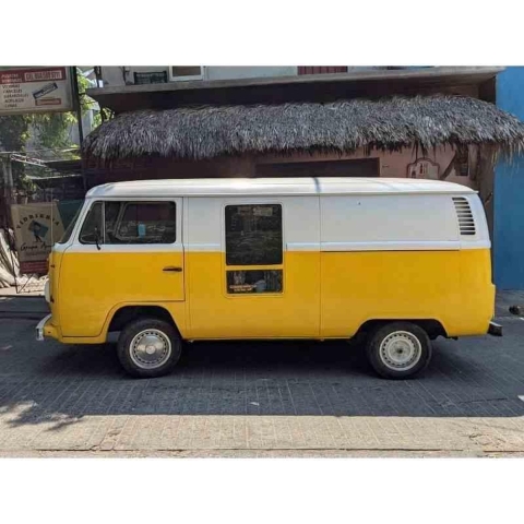 Diamond painting - Geel busje - Geproduceerd in Nederland - 60 x 90 cm - dibond materiaal - vierkante steentjes - Binnen 2-3 werkdagen in huis