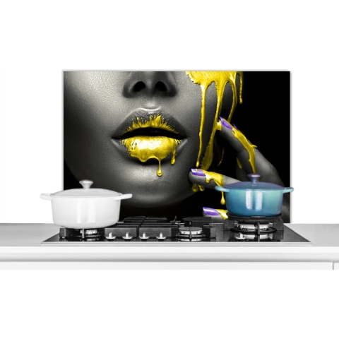 Spatscherm Keuken - Kookplaat Achterwand - Spatwand Fornuis - 90x60 cm - Lippen - Geel - Zwart - Aluminium - Wanddecoratie - Muurbeschermer - Hittebestendig