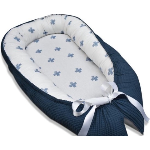 Babynestje Blauw Plusjes