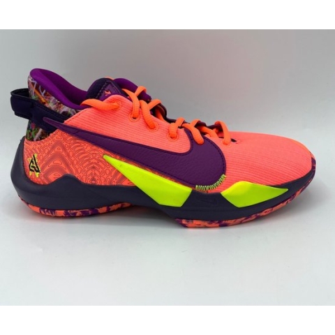 Nike freak SE (GS) Maat 38