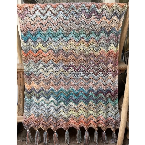 WOL-GAREN-KANT & KLAAR-HANDMADE-PLAID- MARBLE ZIGZAG BOHO-KANT & KLAAR-HAKEN.