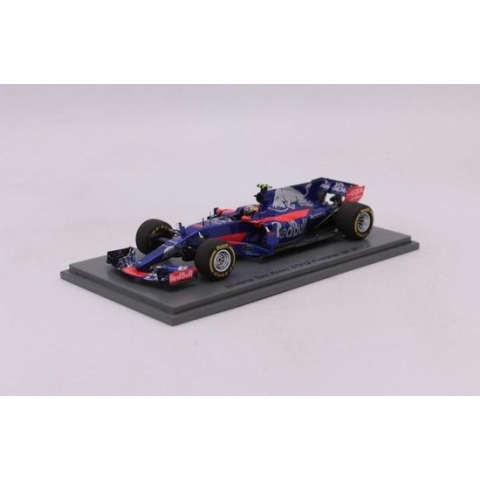 F1 Toro Rosso STR12 C. Sainz Jr Australian GP 2017