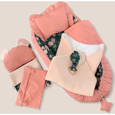 Babynest Eliz Baby Dubbelzijdig 8-delig Coral Salmon Waffle Holy Green Flowers Babynestje Kraamcadeau Babyuitzet