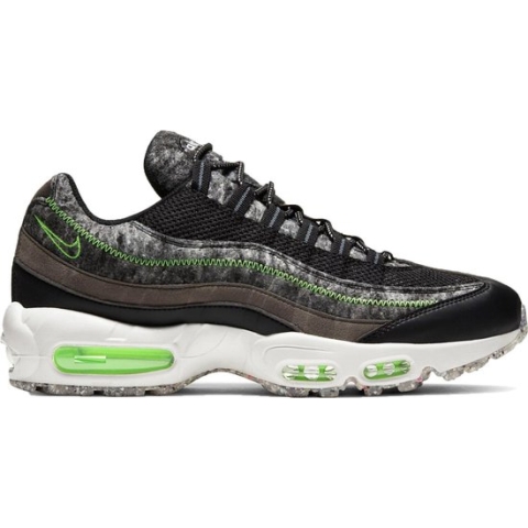 Nike Air Max 95 - Maat 38.5 - Sneakers - Zwart/Groen