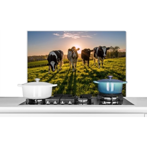 Spatscherm Keuken - Kookplaat Achterwand - Spatwand Fornuis - 90x60 cm - Koeien - Zon - Gras - Dieren - Boerderij - Aluminium - Wanddecoratie - Muurbeschermer - Hittebestendig