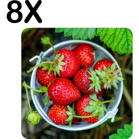 BWK Luxe Placemat - Bakje Aardbeien Tussen de Plantjes - Set van 8 Placemats - 40x40 cm - 2 mm dik Vinyl - Anti Slip - Afneembaar