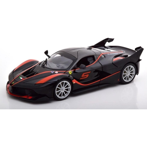 Ferrari FXX K No.5 2015 Zwart/Rood 1:18 Burago