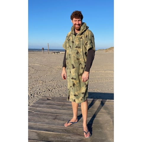 S & LT specials Surfponcho met rits Camouflage L/XL - unisex - 100% katoen/badstof - capuchon - korte mouw - 450 gr/m2 - zwemponcho