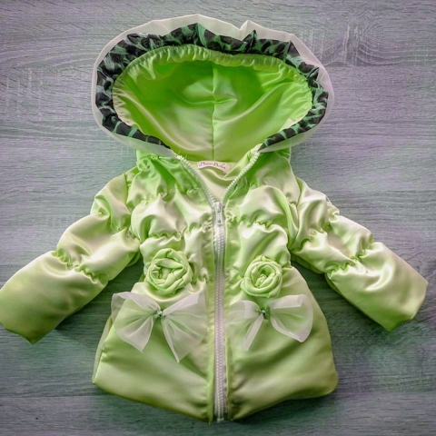 Maat 158 Zomerjas fel groen voor baby en kind Jas met roosjes panterprint hotfix steentjes strik
