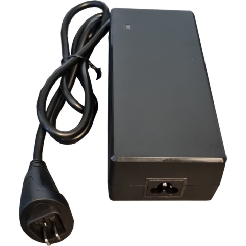 Fietsaccu lader voor diverse nieuwe modellen Phylion ebike fietsaccu's, (Zie foto voor connector)