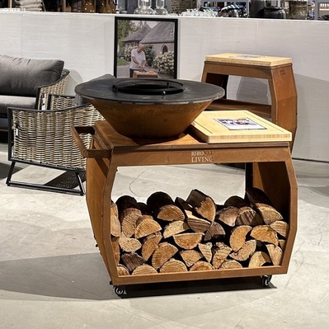 RJRoyal Living Plancha grill BBQ Big Jack cortenstaal grillring met hoes en houtopslag vuurschaal buitenkeuken grillring met houten snijplank