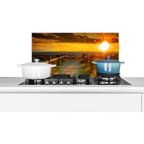 Spatscherm Keuken - Kookplaat Achterwand - Spatwand Fornuis - 70x30 cm - Zon - Strand - Duin - Horizon - Gras - Pad - Oranje - Aluminium - Wanddecoratie - Muurbeschermer - Hittebestendig