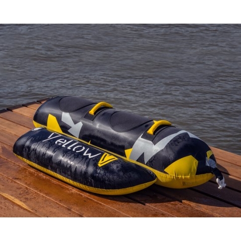 YellowV opblaasbare funtube voor 2 personen model "BANANA" - Ook leuk als Cadeau - water pret achter de speedboot