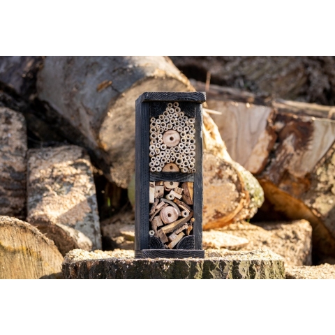 Insectenhotel de Reuzenmier zwart 20x15x40 cm - Boomstijl