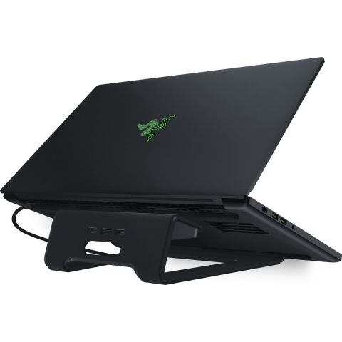Razer Laptop Stand Chroma - Designed for Razer Blade and Razer Blade Stealth - Designed for Razer Blade and Razer Blade Stealth - Ergonomic design with an 18 degree inclination - 3-port USB 3.0 Hub