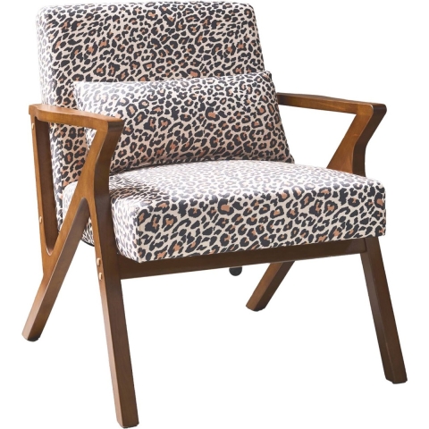 sweeek - Scandinavische fauteuil in heveahout en luipaardprint