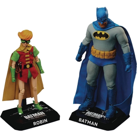 DC Comics: The Dark Knight Returns Comic 1986 - Deluxe Batman and Robin 1:9 Scale Figure Set