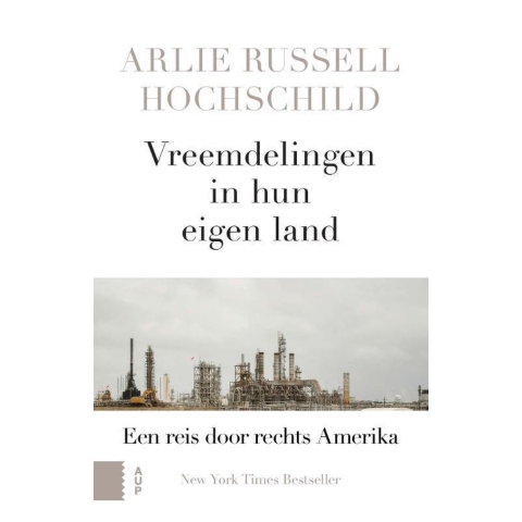 Vreemdelingen in hun eigen land (Hardback)