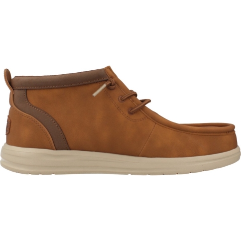 HEYDUDE Instappers Heren Wally Mid GripR Classic Cognac 44 Nubuck