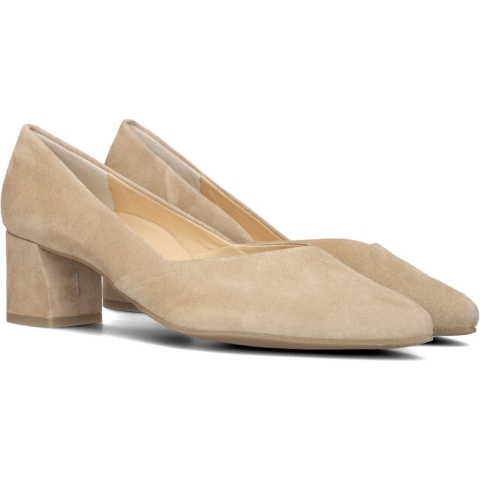 Paul Green 3740 Pumps
